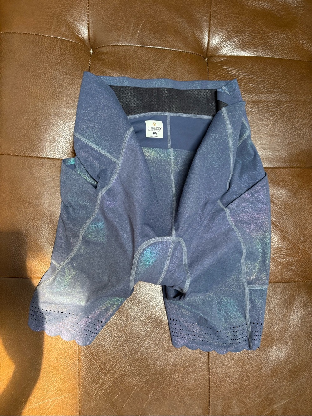 SHREDLY Women's Iridescent Navy Bike Shorts - High-Rise Seamless Fit